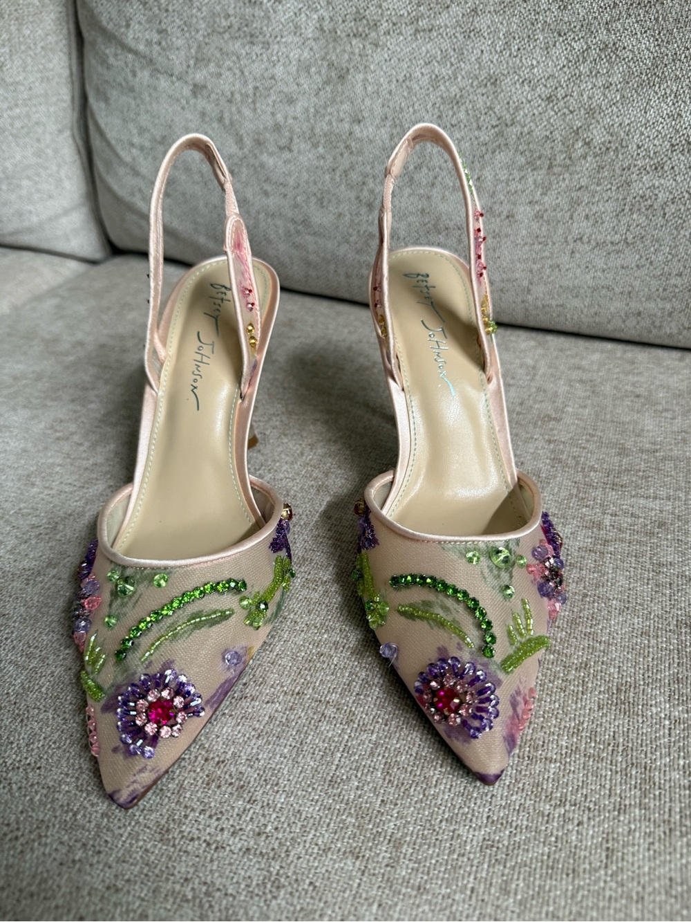 NEW Betsey Johnson Velma Jeweled Mesh Slingback Pumps Nude Floral Beaded US 7.5 - Picture 7 of 16